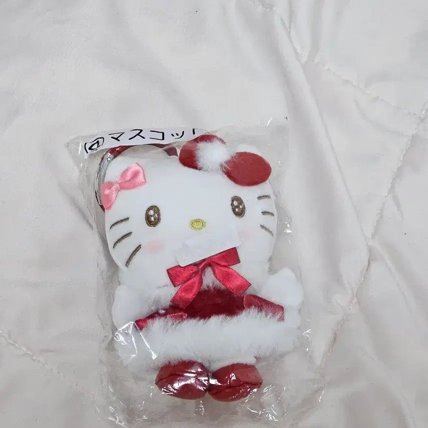[BUNJANG] Sanrio Hello Kitty Christmas Kuji Mascot Plush Doll / 산리오 키티 크리스마스 쿠지 마스코트 인형