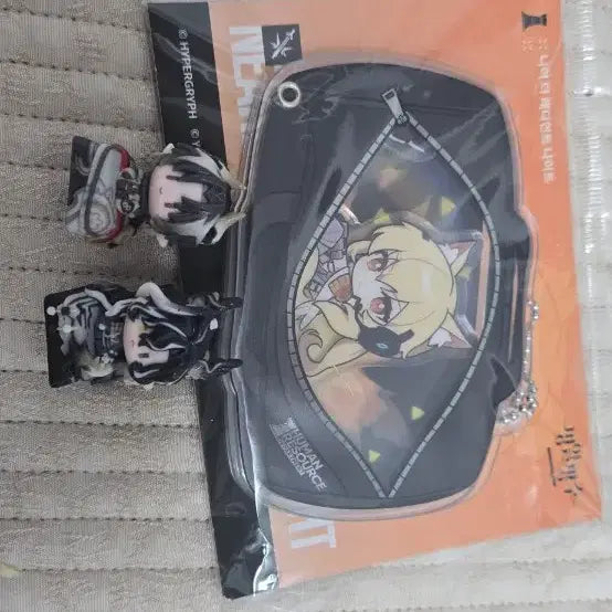 [BUNJANG] Arknights Chongyue &amp; Wang Keycap Set + Official Nier Keyring / 타오바오 명일방주 총웨, 왕 키캡+공식 니어 키링