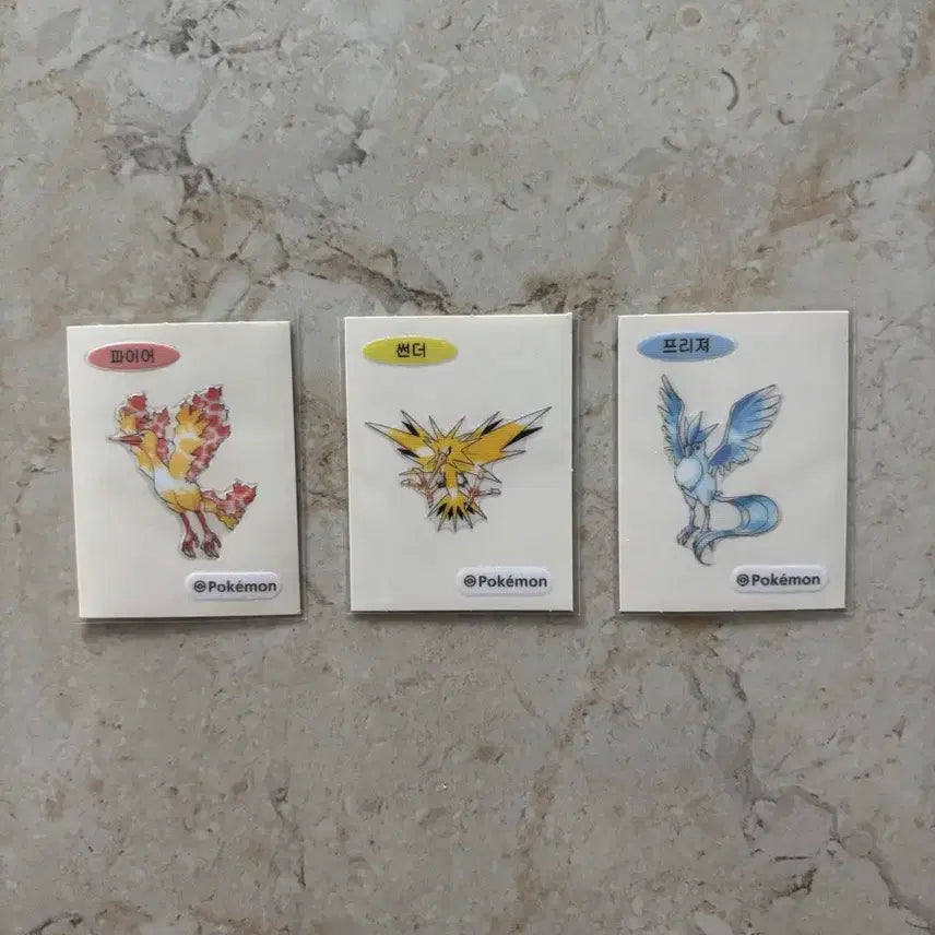 [BUNJANG] Pokemon 30th Anniversary Artwork Sticker (Moltres, Zapdos, Articuno) / 포켓몬 띠부씰 30주년 아트워크 팔아요(파이어,썬더,프리져)띠부씰
