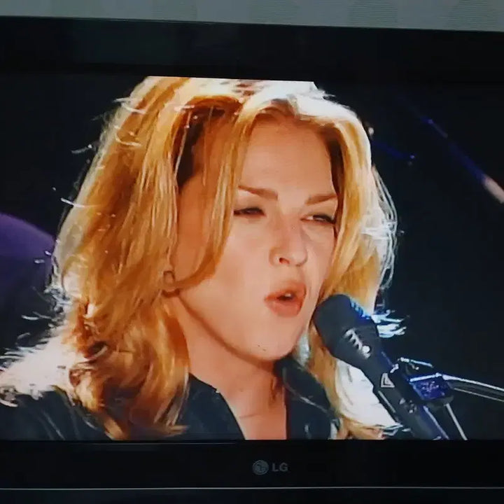 [BUNJANG] Diana Krall Live Concert DVD (2002) / [중고충전소]뮤직 DVD/다이애나 크롤 라이브 실황 DVD(2002년)