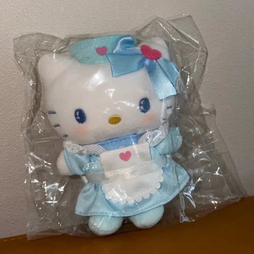 [BUNJANG] Sealed Hello Kitty Nurse Mascot Plush / (미개봉) 헬로키티 간호사 마스코트