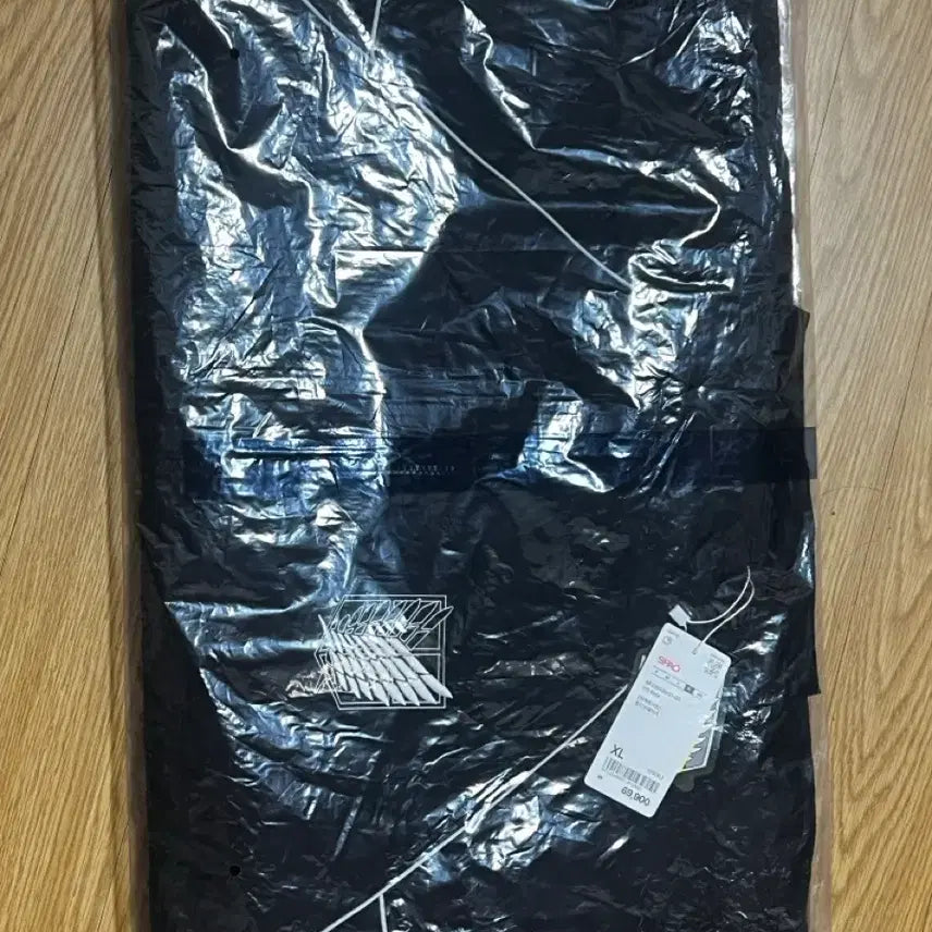 [BUNJANG] SPAO Attack on Titan Windbreaker XL / 스파오 진격의거인 윈드브레이커XL