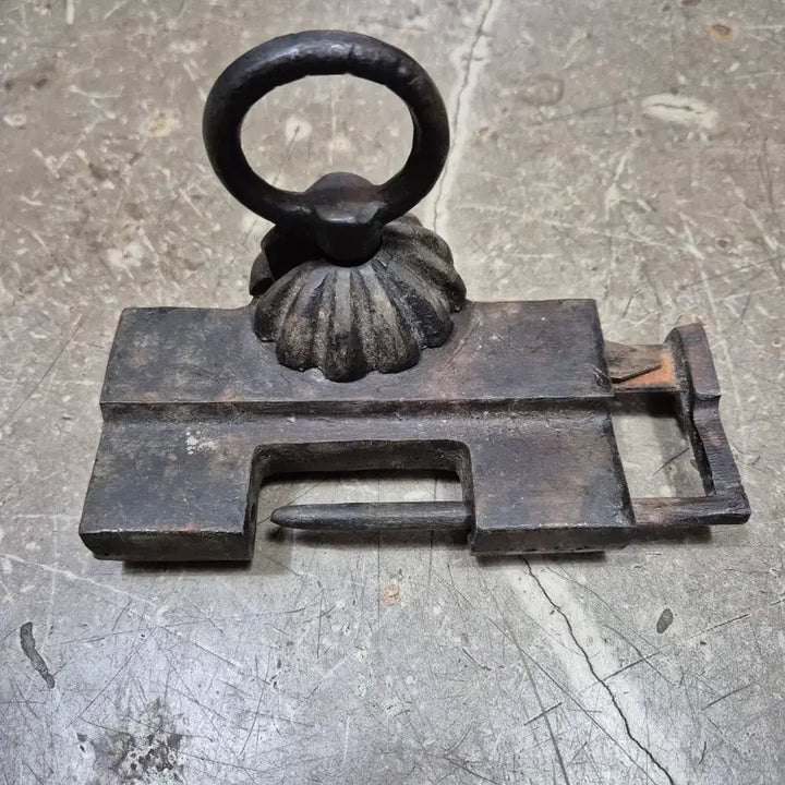 [BUNJANG] Vintage Metal Keychain / 오래된 열쇄고리