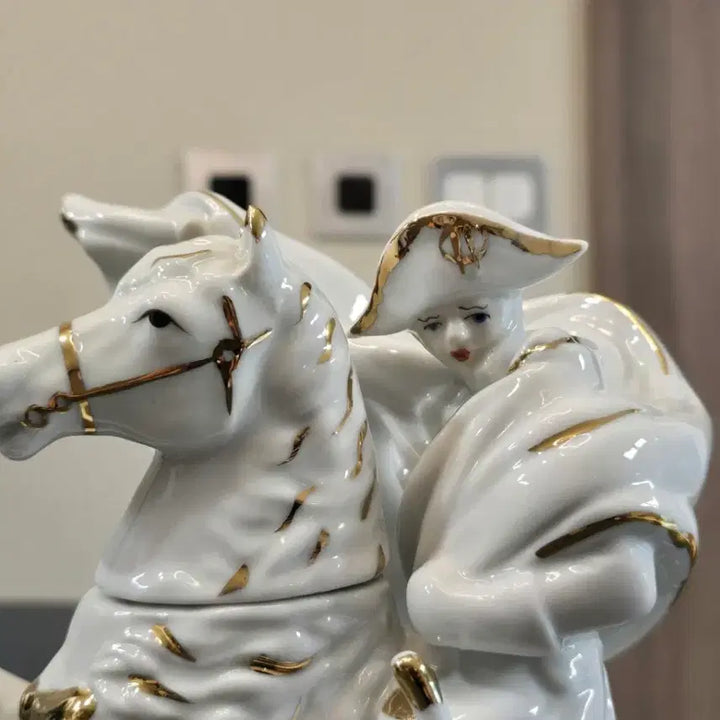 [BUNJANG] Vintage Napoleon Equestrian Ceramic Decanter / 빈티지 나폴레옹 기마상 도자기 디캔터