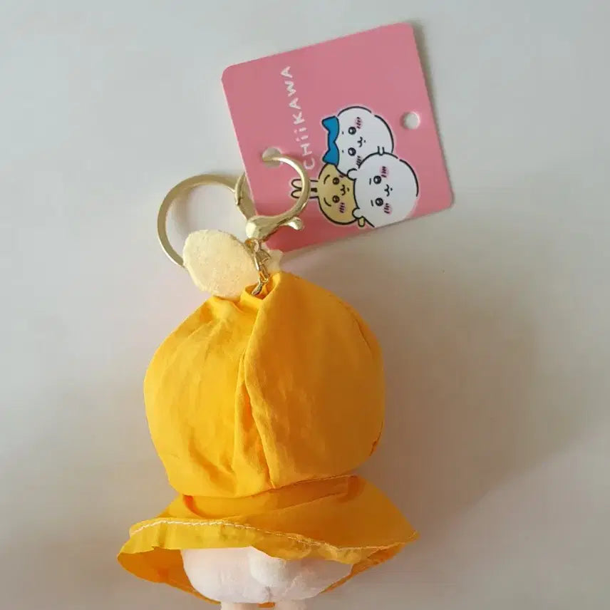 [BUNJANG] Chiikawa Usagi Raincoat Plush Keychain New Product / 치이카와 우사기 비옷 인형 키링 새상품