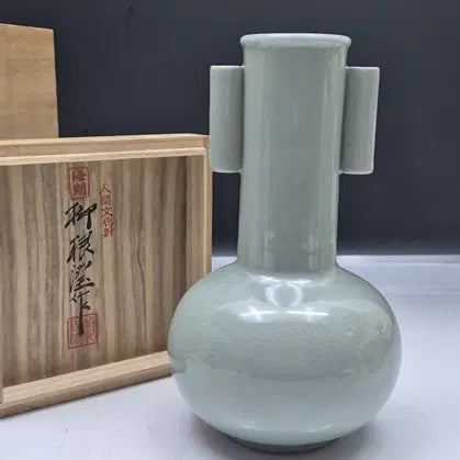 [BUNJANG] Haegang Yu Geun-hyeong Celadon Vase / 해강 유근형 선생- 순 청자양이병/