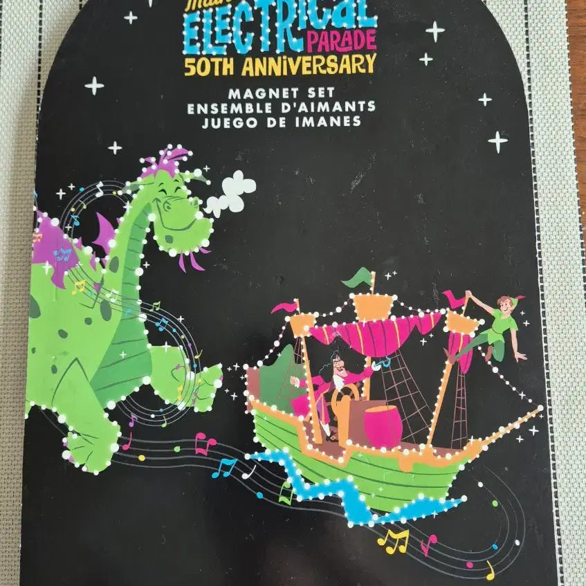 [BUNJANG] Disneyland Main Street Electrical Parade 50th Anniversary Magnet Set / 디즈니랜드 메인스트리트 일!렉트리컬 퍼레이드 50주년 마그넷 세트