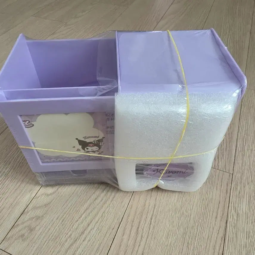 [BUNJANG] Kuromi Pencil Holder Storage Box / 쿠로미 연필꽂이 수납함
