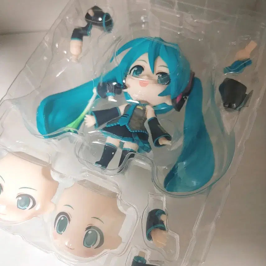 [BUNJANG] Vocaloid Hatsune Miku Nendoroid 3.0 / 보컬로이드 하츠네 미쿠 3.0 넨도로이드