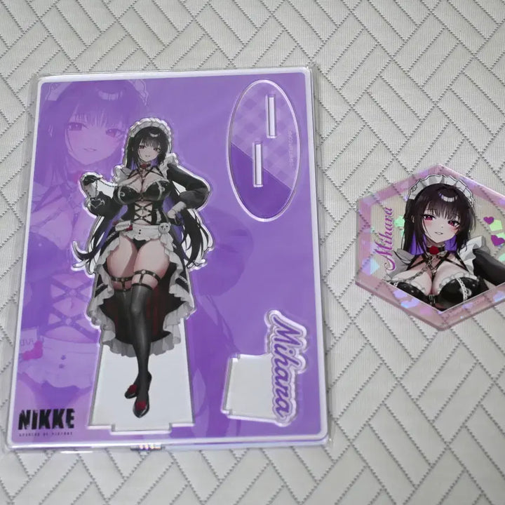 [BUNJANG] Niki End Gallery Mihara Acrylic Set / 니케 엔드갤러리 미하라 아크릴 2종