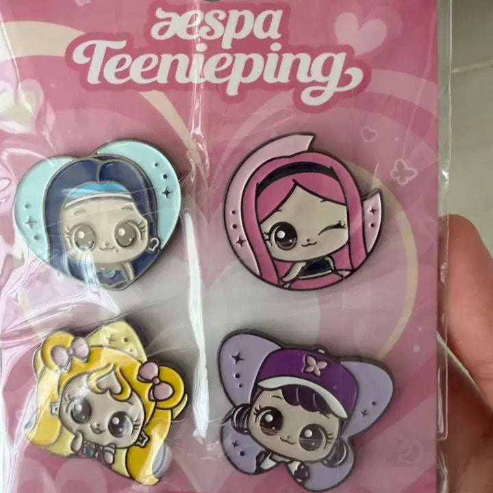 [BUNJANG] aespa Tinifing Badge / 에스파 티니핑 배지