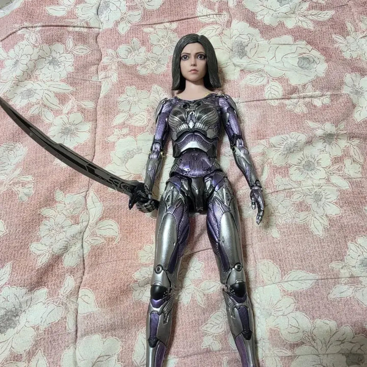 [BUNJANG] Hot Toys Alita Figure / 알리타 핫토이  판매합니다