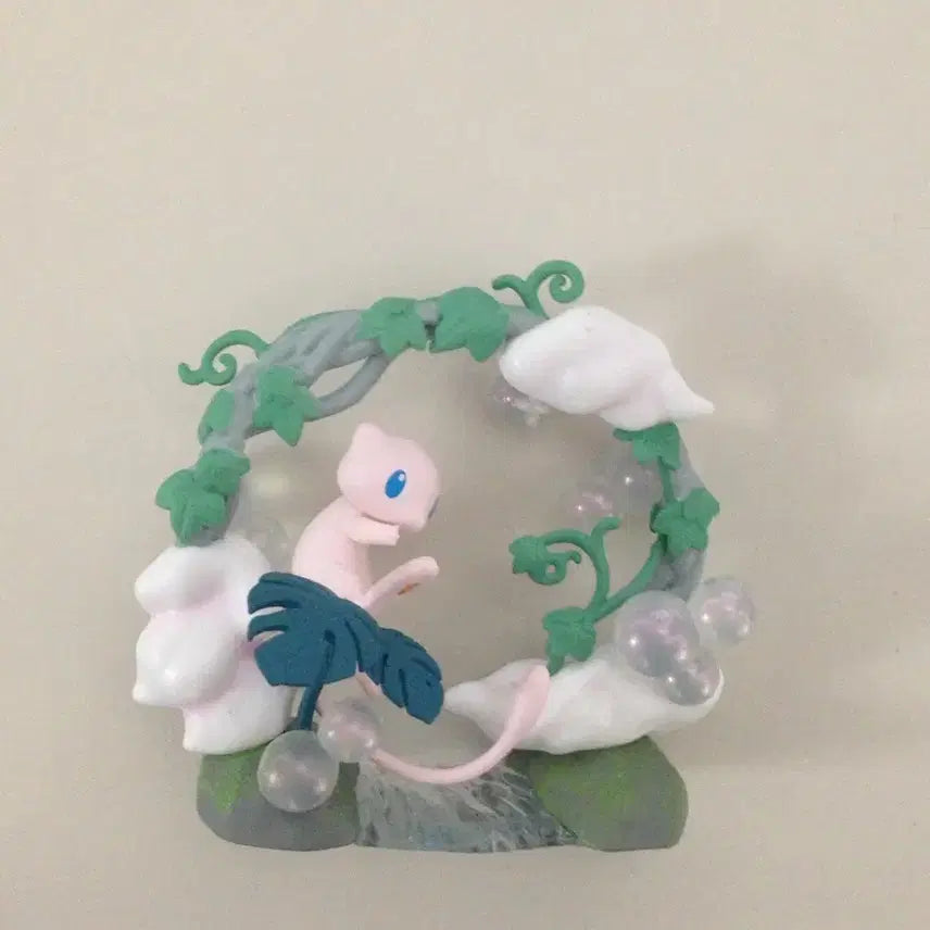 [BUNJANG] Pokemon Mew "Circular Diorama Collection" Figure / 포켓몬 뮤 리멘트 서큘러 디오라마 컬렉션