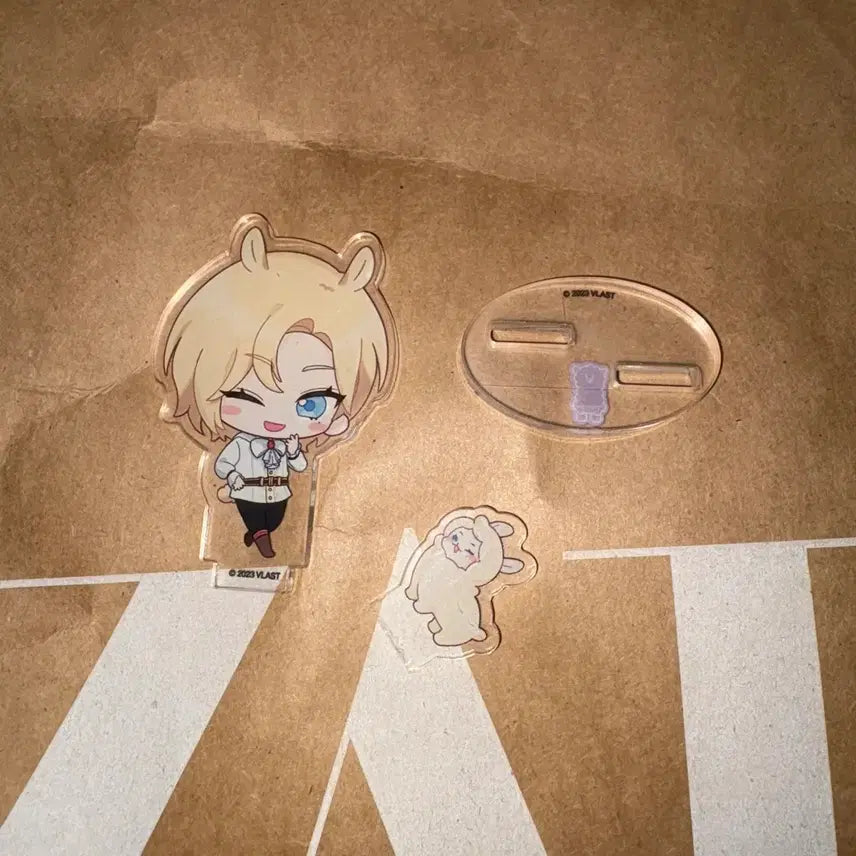 [BUNJANG] PLAVE Aniplex SD Acrylic Stand Noah / 플레이브 애니플러스 sd 아크릴스탠드 노아 (사용감ㅇ)