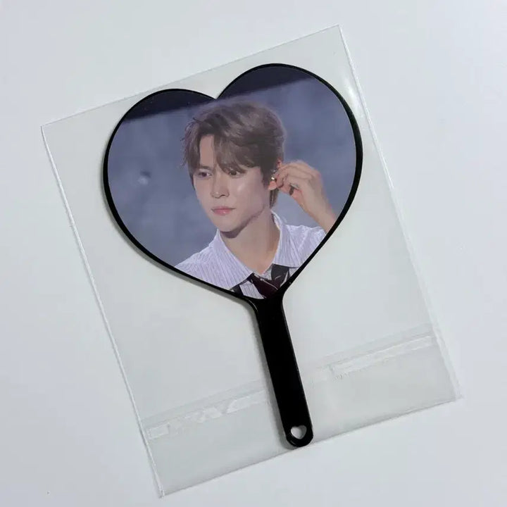 [BUNJANG] RIIZE Eunseok Mini Uchiwa Fan / 라이즈 은석 미니 우치와