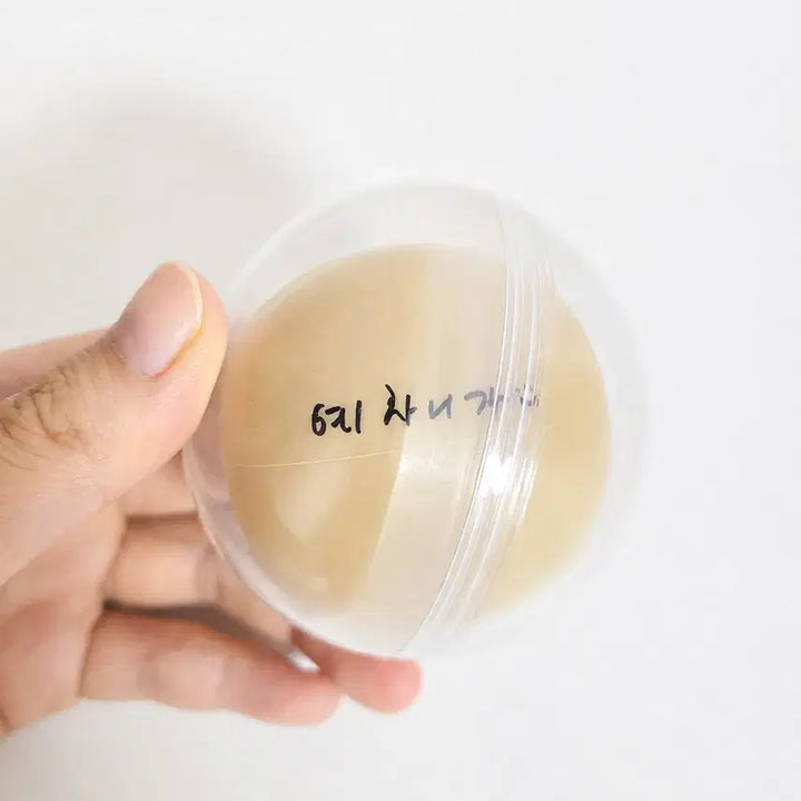 [BUNJANG] Lucy Shin Yechan Signed Ball / 루시 신예찬 싸인볼
