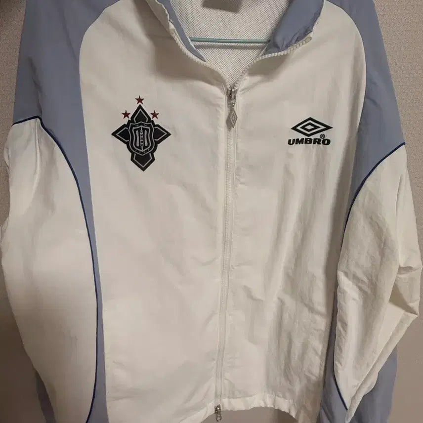 [BUNJANG] Umbro Windbreaker (Yushi) / 엄브로 바람막이 유우시 손민수