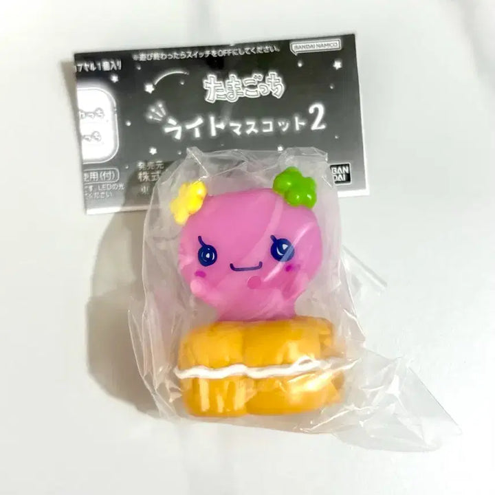[BUNJANG] Tamagotchi Light Mascot 2 Mini Gacha Figure - Flowerchi / 타마고치 라이트 마스코트 2 미니 조명 가챠 - 플라워치