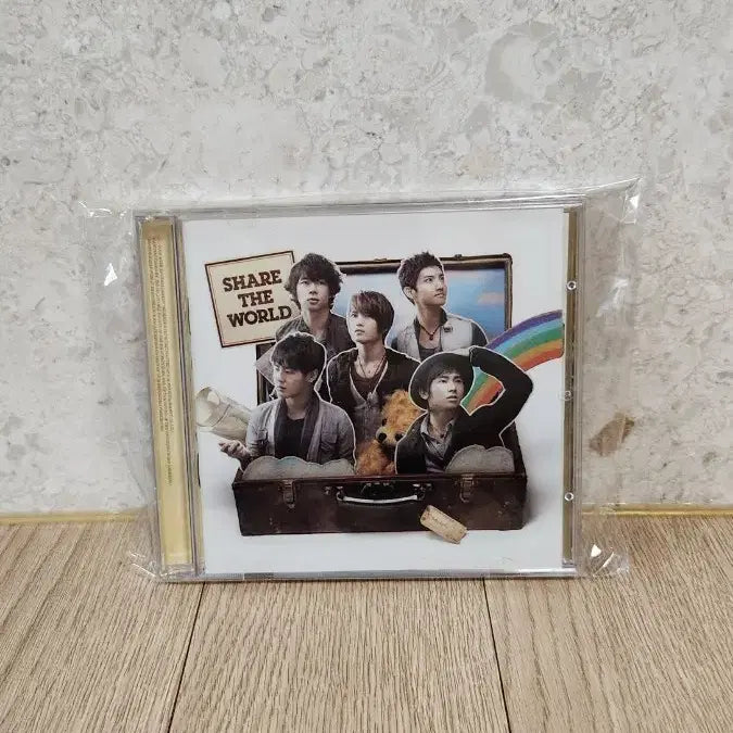 [BUNJANG] TVXQ! Share The World / We Are! Japan Single CD / [원피스OST/극미품] 동방신기 Share The World / 위아! 일본 싱글 CD