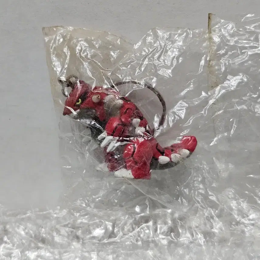 [BUNJANG] Pokemon Groudon Mini Figure Keychain (Sealed) / 고전문구 그당시 옛날 문방구 포켓몬스터 그란돈 미니피규어 열쇠고리 미개봉품