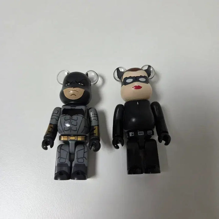 [BUNJANG] Bearbrick Series 24 Catwoman &amp; Series 35 Batman Set / 베어브릭 24탄 캣우먼 35탄 배트맨 세트