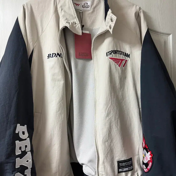 [BUNJANG] BDNS x T1 Beige Peyz Marking Jacket 2XL / BDNS x T1 베이지 자켓 Peyz마킹_2XL