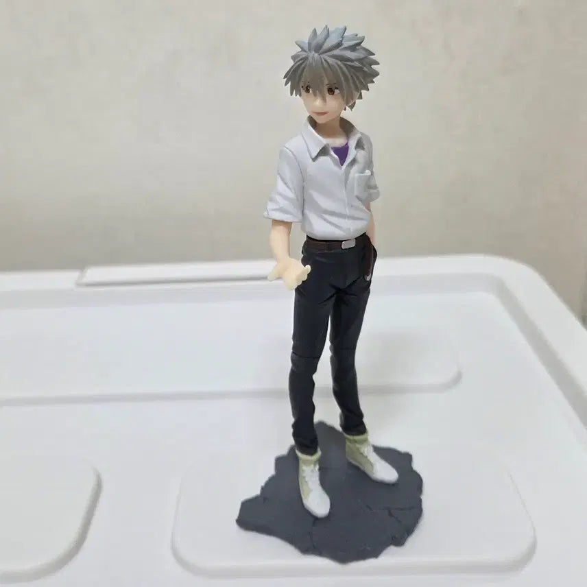 [BUNJANG] Evangelion Kaworu Gacha Figure / 에반게리온 카오루 가챠피규어
