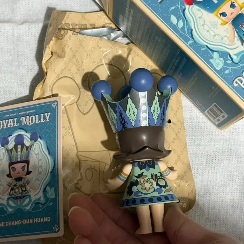 [BUNJANG] Pop Mart Mega Royal Molly 100% Series 1 Saone Changdunhuang / 팝마트정품 메가로얄몰리 100%시리즈1 saonechangdunhuang 창둔황