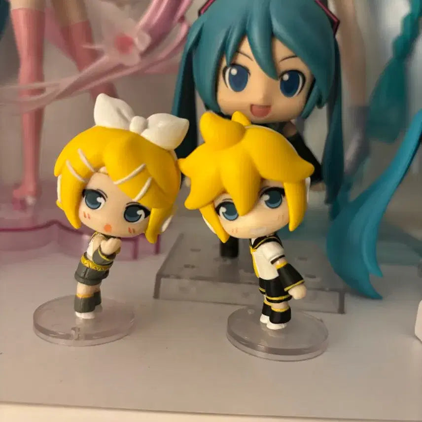 [BUNJANG] Kagamine Rin &amp; Len Gacha Figure Bundle Set / 카가미네 린 카가미네 렌 가챠 피규어 일괄