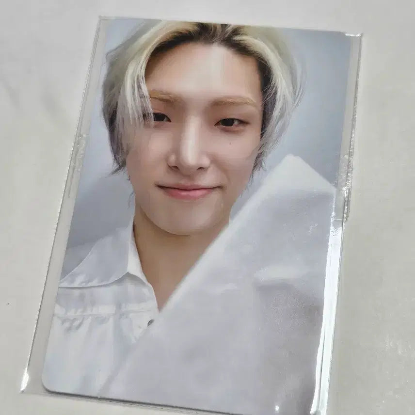 [BUNJANG] ATEEZ Mingi Entrance Photocard - Aniteez Popup / 에이티즈 민기 입장포카 애니티즈 팝업
