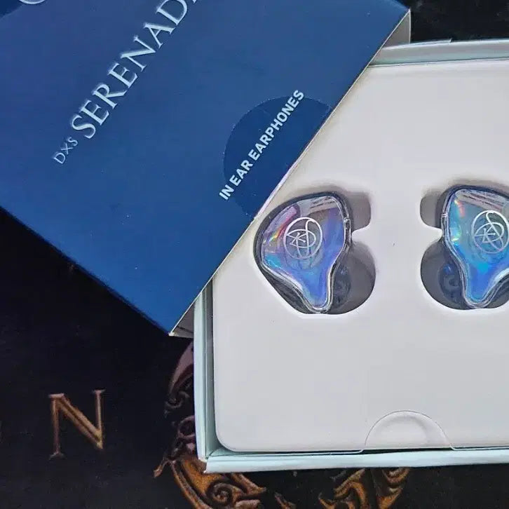 [BUNJANG] Seventeen Dokyeom x Seungkwan SERENADE ON STAGE In-Ear Earphones / DxS [SERENADE] ON STAGE 인이어 이어폰 팝니다.