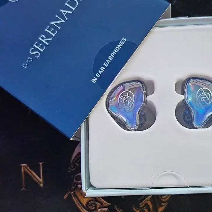 [BUNJANG] Seventeen Dokyeom x Seungkwan SERENADE ON STAGE In-Ear Earphones / DxS [SERENADE] ON STAGE 인이어 이어폰 팝니다.