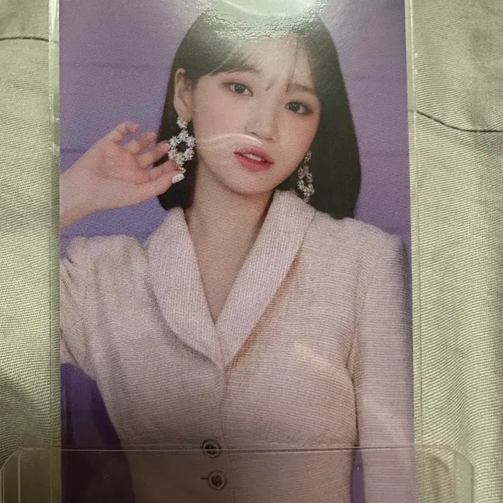 [BUNJANG] IZ*ONE Kim Chaewon Saitama Photocard / 아이즈원 김채원 사이타마 포카