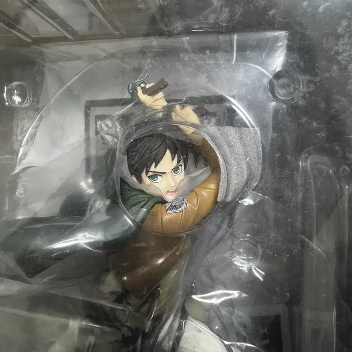 [BUNJANG] Kotobukiya Attack on Titan Eren Yeager 1/8 Scale Model Kit (Reissue) / 진격의 거인 코토부키야 에렌 예거 재판판 판매합니다