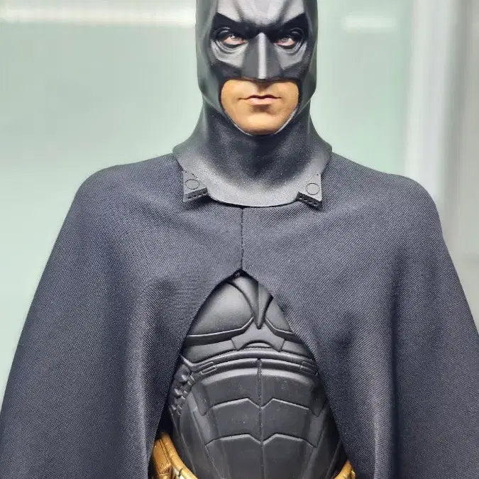 [BUNJANG] 12-inch Batman Duo Figure Set (Bruce Wayne &amp; Batman) / (급처) 12인치 작가작 배트맨 듀오