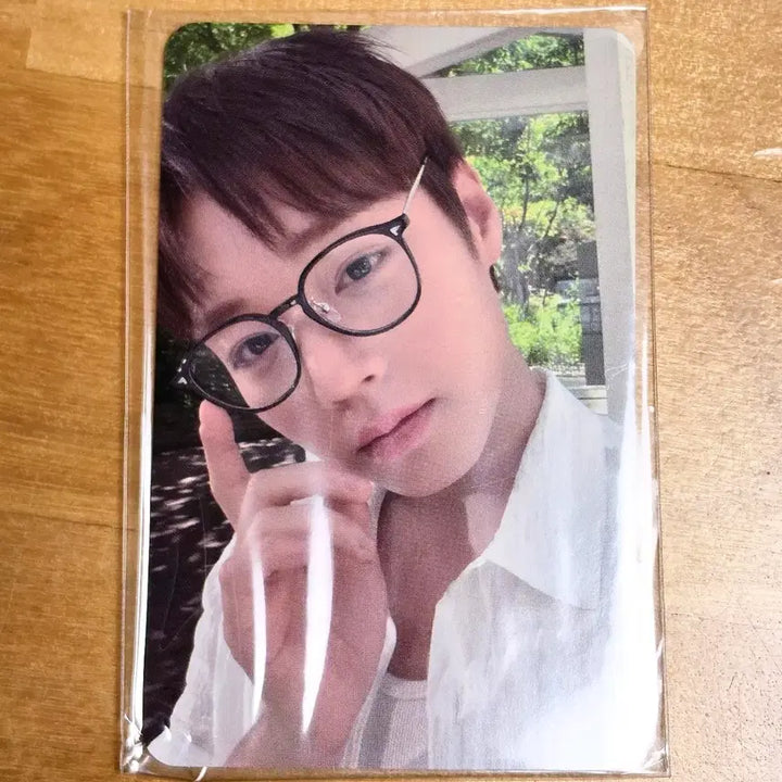 [BUNJANG] FORMENT Park Jihoon Photocard (Unsealed) / 포맨트 박지훈 안경 포카 미개봉