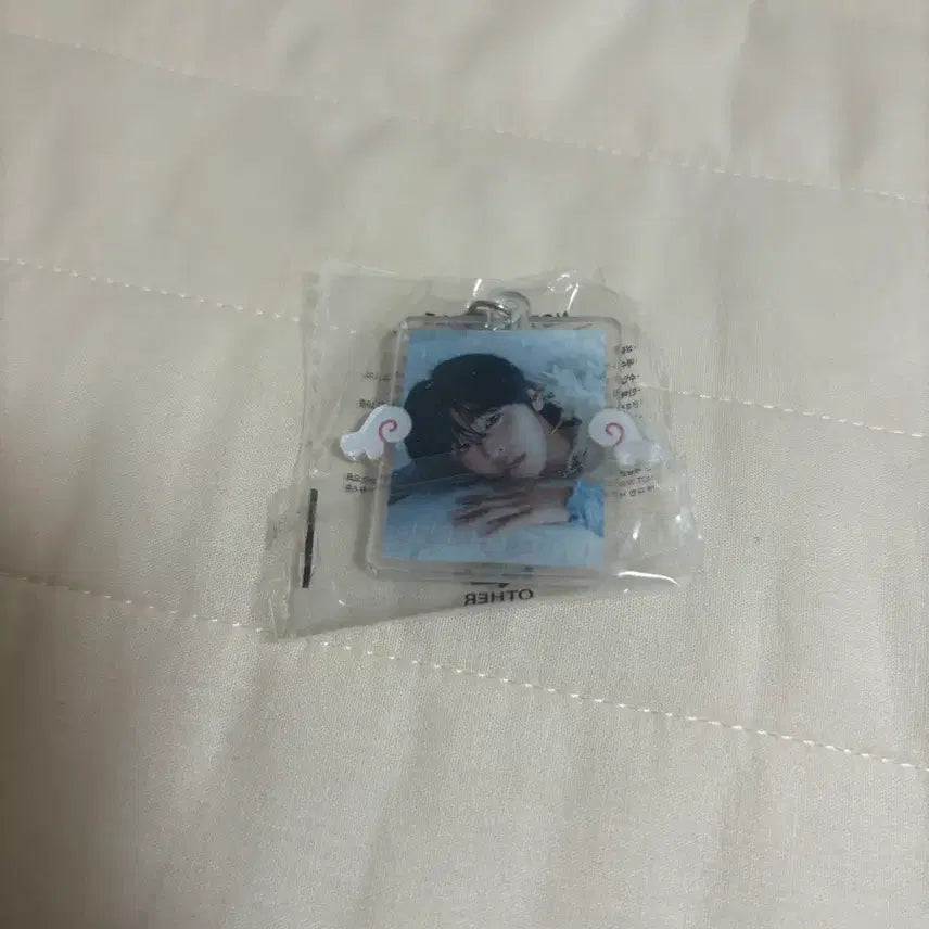 [BUNJANG] NCT WISH OTTOSEVEN Ricoh Eros Version Keyring / 엔시티위시 오드투러브 세븐일레븐 리쿠 키링 에로스 버전