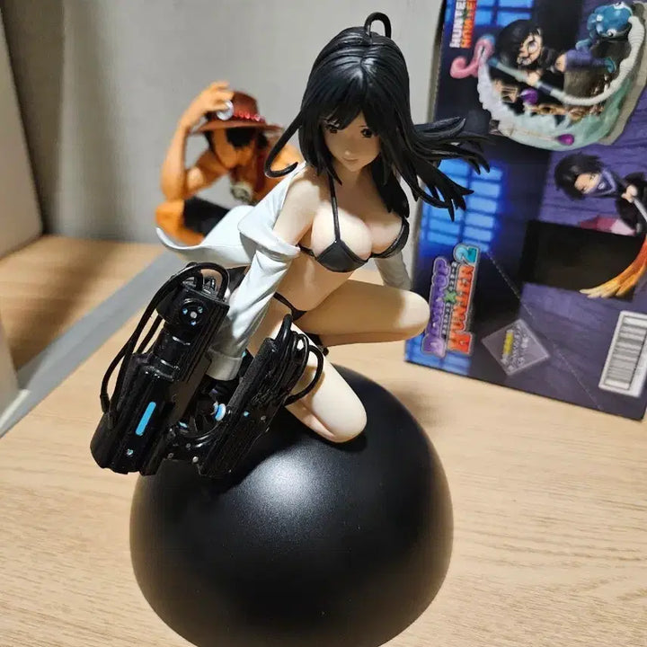[BUNJANG] Gantz Reina Repaint Figure / 간츠 레이나