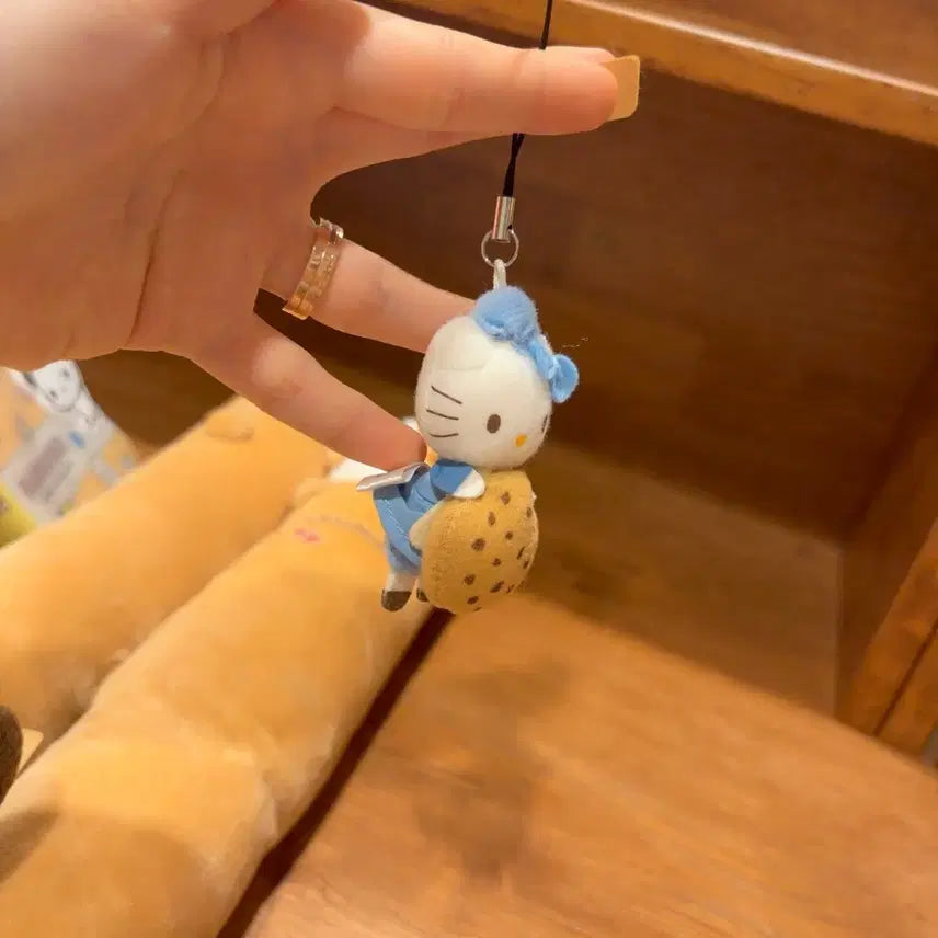 [BUNJANG] Vintage Sanrio Hello Kitty Cookie Dessert Doll Keychain / 고전 산리오 헬로키티 쿠키 디저트 인형 키링