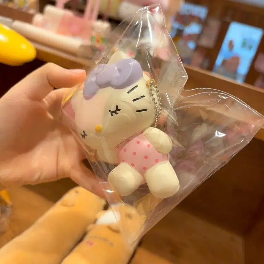[BUNJANG] Vintage Sanrio Hello Kitty Sleeping Plush Keychain / 고전 산리오 헬로키티 잠자는 큰 키링
