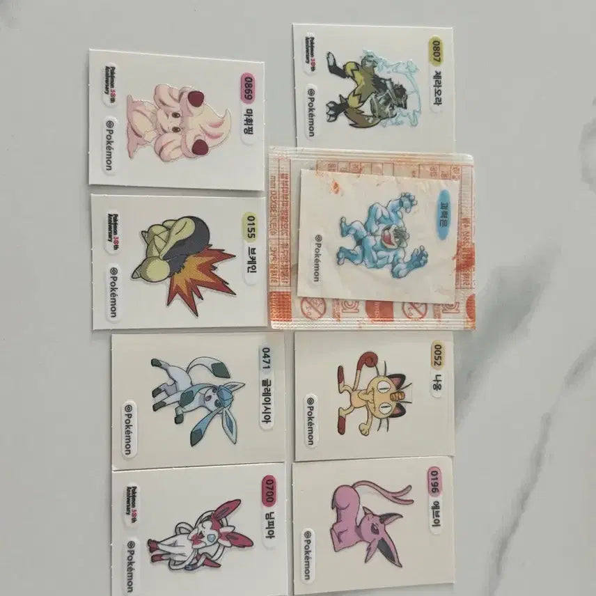 [BUNJANG] Pokemon Stickers &amp; Easel Card Bundle / 포켓몬 띠부씰+이즐카드