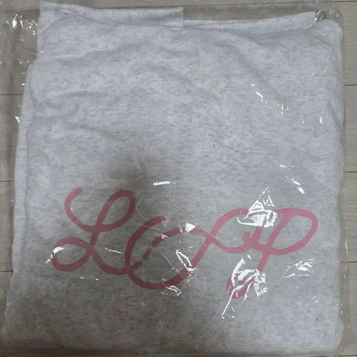 [BUNJANG] I.O.I 10th Anniversary Fan Service Hooded Sweatshirt (Sealed New Product) / 아이오아이 데뷔 10주년 역조공 후드티(미개봉 새제품)