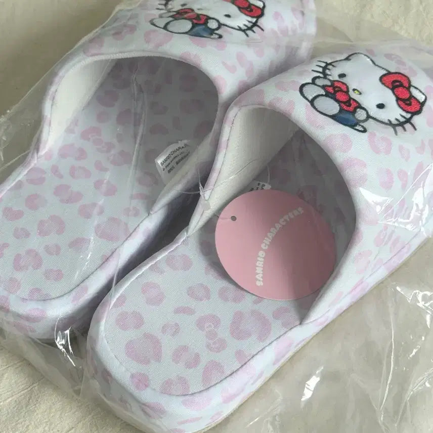 [BUNJANG] Hello Kitty Pink Leopard Mule Slippers / 헬로키티 뮬 슬리퍼 핑크호피 레오파드 실내슬리퍼 230-250 새상품 정품