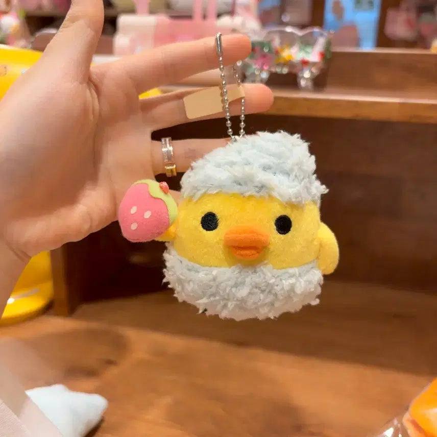 [BUNJANG] San-X Kiiroitori Strawberry Shower Ball Plush Keychain / 고전 산엑스 키이로이토리 딸기 샤워볼 거품목욕 인형 키링