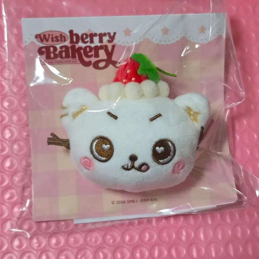 [BUNJANG] NCT WISH Japan Strawberry Bakery Kuri Badge / 엔시티 위시 일본 딸기 베이커리 쿠리 뱃지