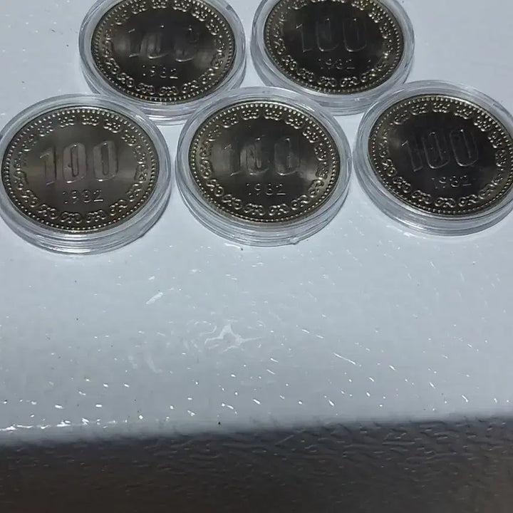 [BUNJANG] 1982 100 Won Coin Bundle (2 Coins) / 1982년  백동화  완전 미사용 5매 일괄