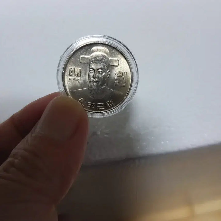[BUNJANG] 1982 100 Won Coin Bundle (2 Coins) / 1982년  백동화  완전 미사용 2매 일괄
