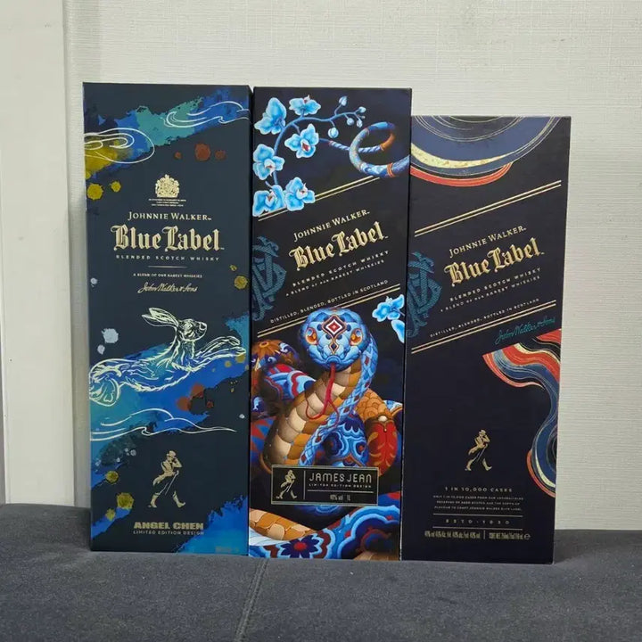 [BUNJANG] Johnnie Walker Blue Label Limited Edition 3 Types Whiskey Empty Bottles with Cases / 조니워커 블루라벨 한정판 3종 위스키 공병