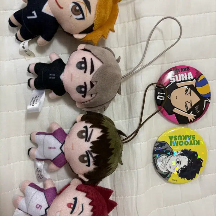 [BUNJANG] Haikyuu!! Character Plush Keychain &amp; Badge Set / 하이큐 인형 키링 &amp; 뱃지