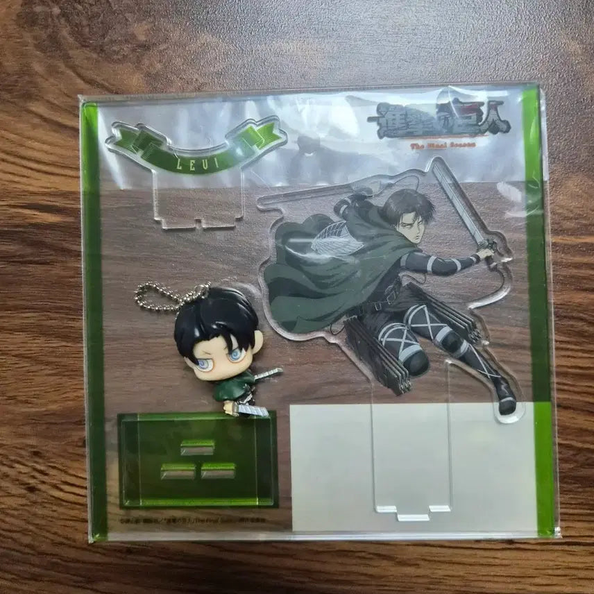 [BUNJANG] Attack on Titan Levi Karakore Figure Keyring Acrylic Charm / 진격의거인 진격거 리바이 카라코레 피규어 키링 아크릴 판매